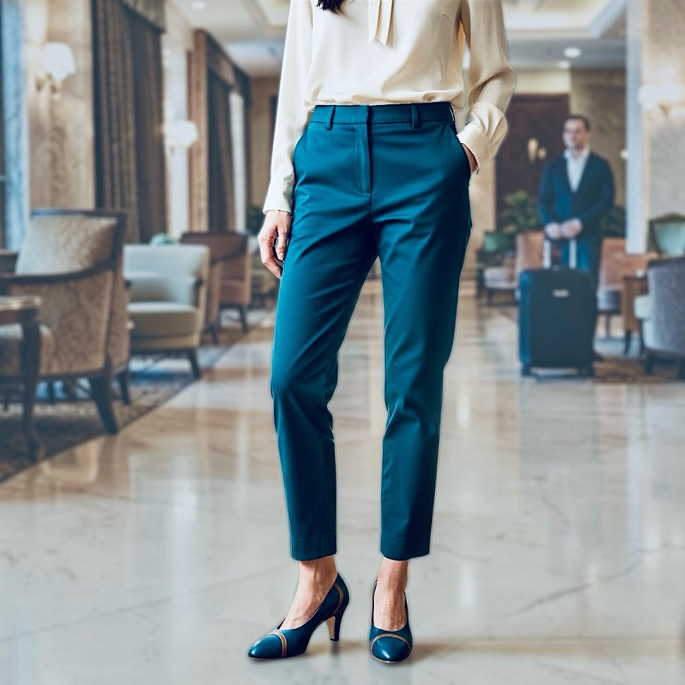 Ferragamo Women’s Teal Green Brown Trim Gold Sole Classic Heels Sz 7.5D - Picture 5 of 14